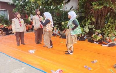 kegiatan Kurikuler Hari Jumat besok, 14 November 2025 tentang Teks Naskah Drama