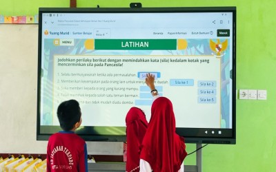 Dorong Penguatan Ekosistem Pembelajaran Digital di Jenjang Sekolah Dasar, Kemendikdasmen Latih Guru Lewat Program Digitalisasi Pembelajaran.